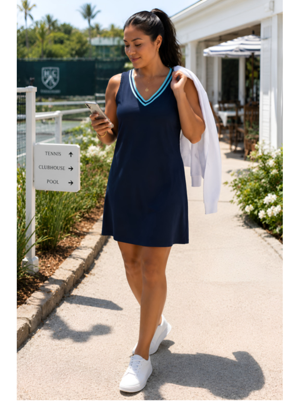 Sincerely Jules Medium Navy Sporty V Neck Dress Built-In Bra Country Club Preppy